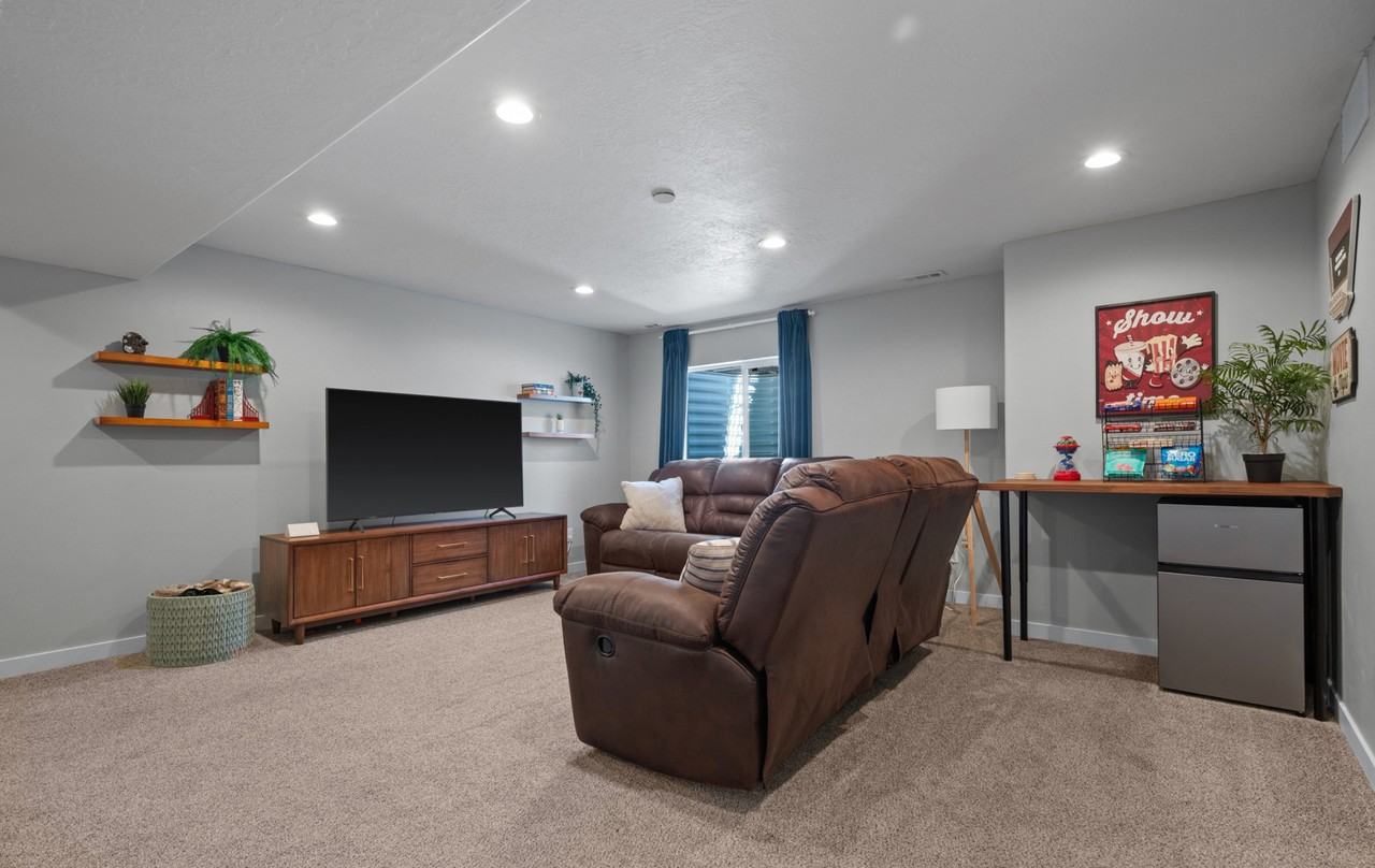 7058 N Mountain Field Dr - Photo 5 of 19