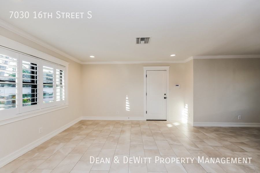 7030 16th St S - Photo 6 of 19