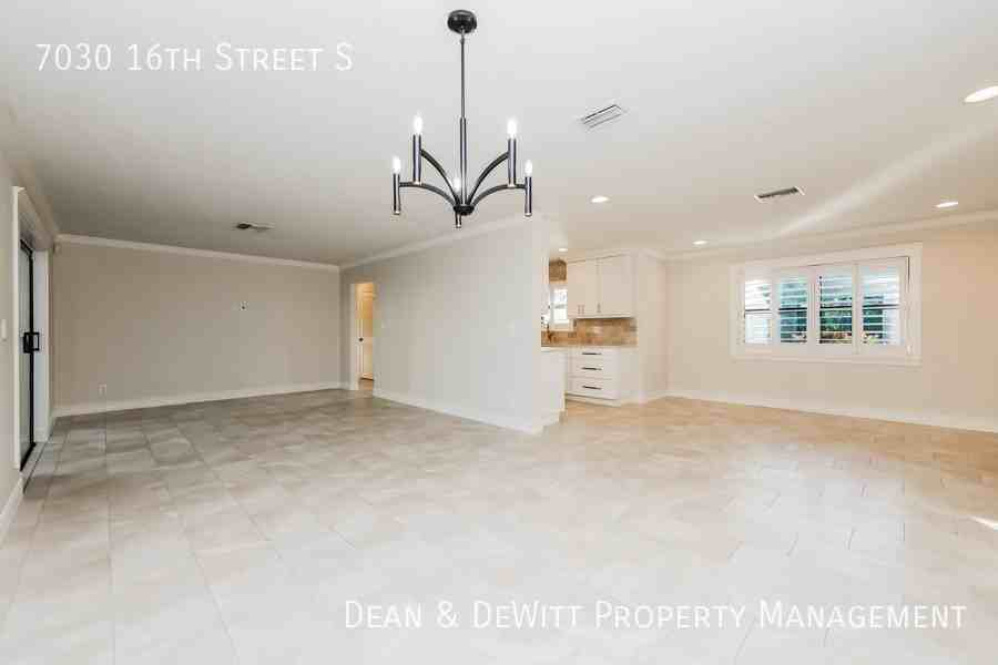 7030 16th St S - Photo 7 of 19