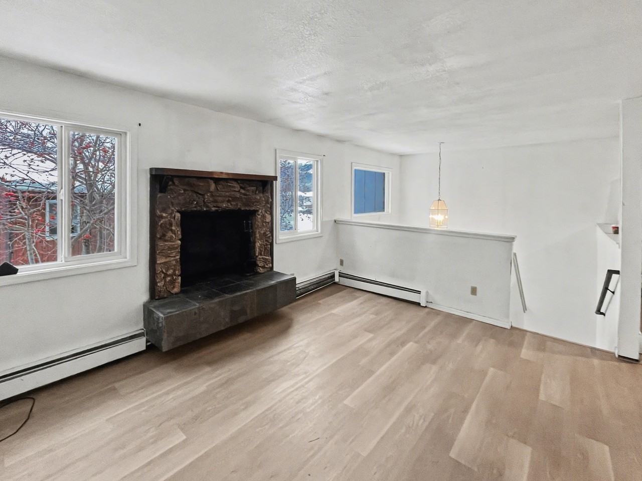 8420 E 32nd Ave #B - Photo 6 of 8