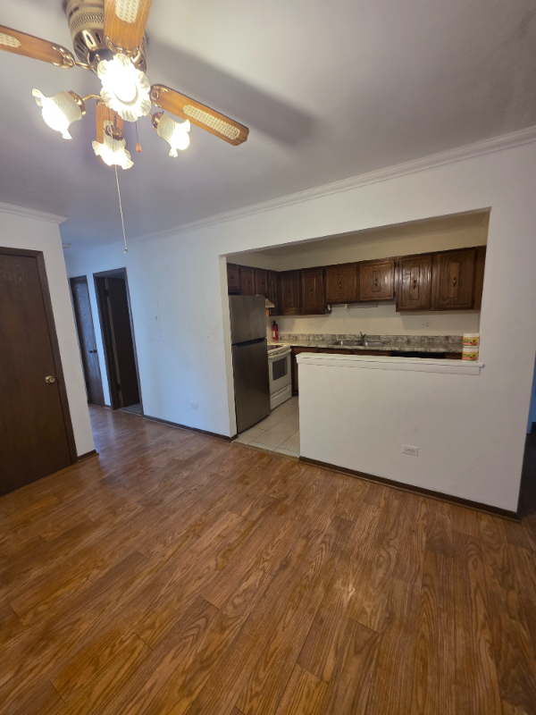 1525 Norway Ln - Photo 6 of 16