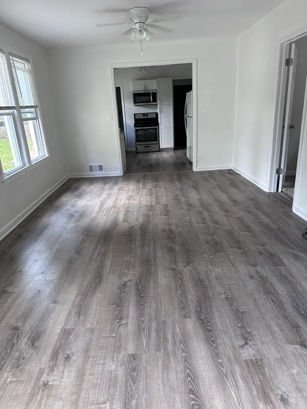 712 Glen Rd - Photo 3 of 16