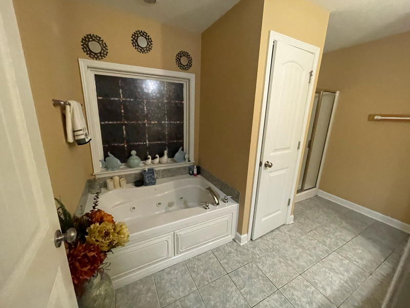 879 Vandenburg Dr - Photo 5 of 10