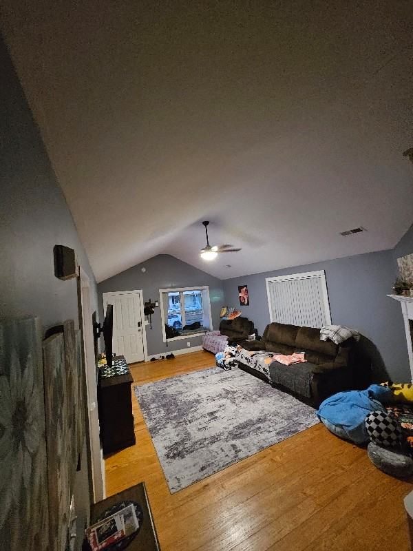 2104 Razorback Ln - Photo 2 of 9