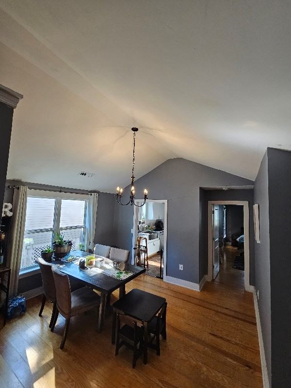 2104 Razorback Ln - Photo 5 of 9