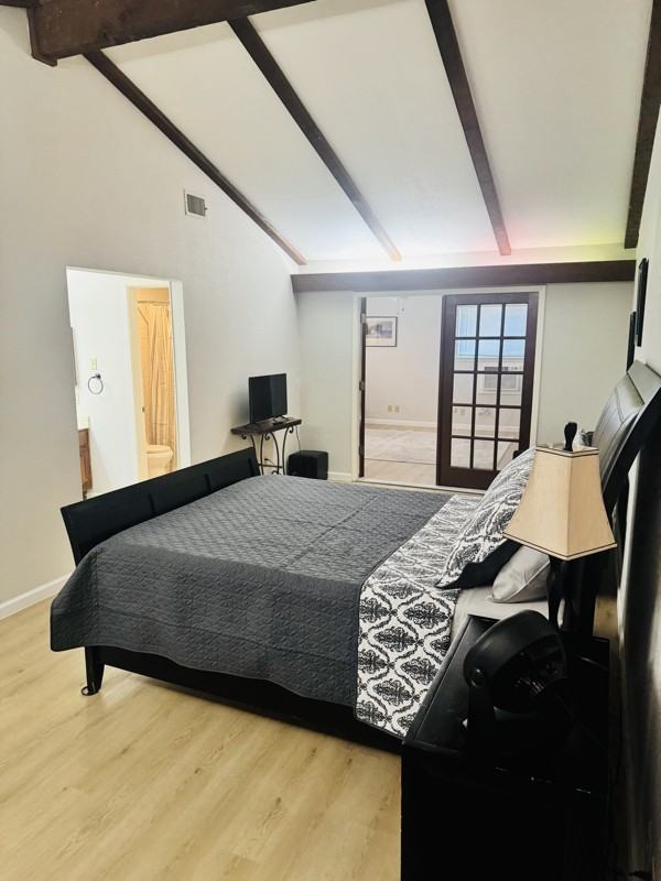 8339 Thorncliff Dr - Photo 2 of 6