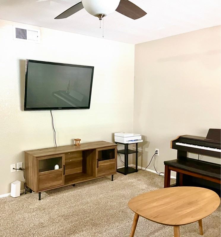 1014 E Spence Ave - Photo 5 of 47