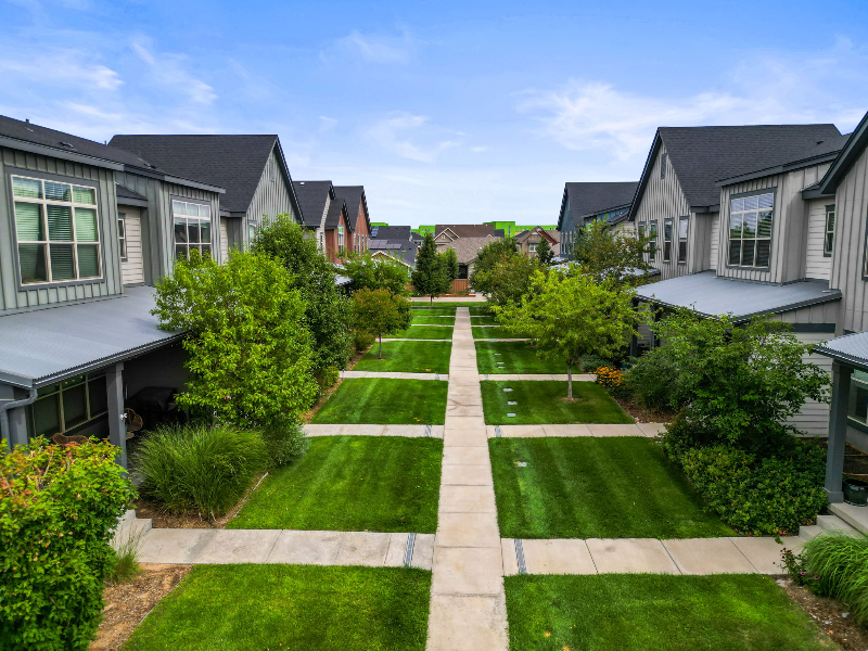 11185 E 25th Ave - Photo 3 of 20