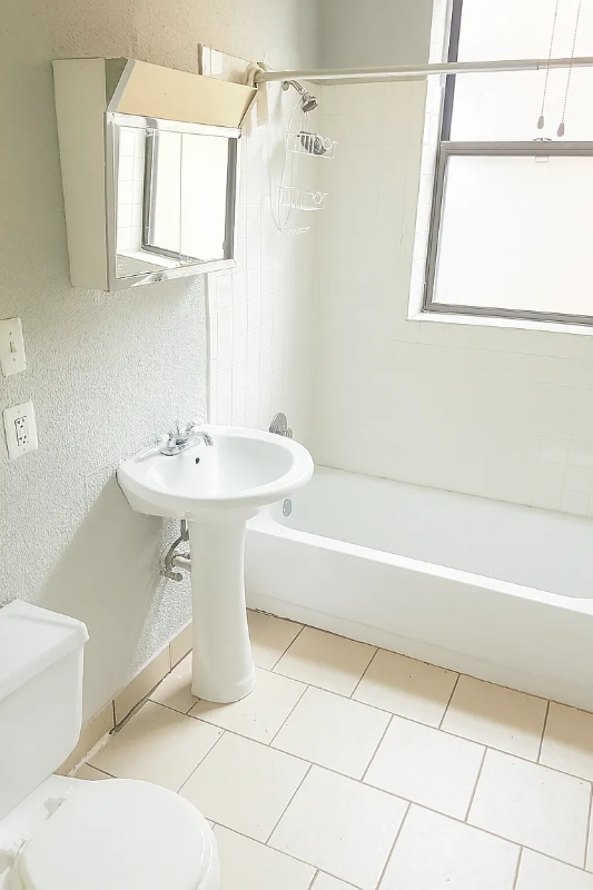 6225 S Dorchester Ave #3 - Photo 6 of 6