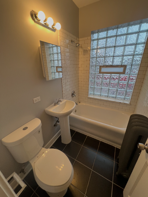 7506 S Vernon Ave #1 - Photo 4 of 4