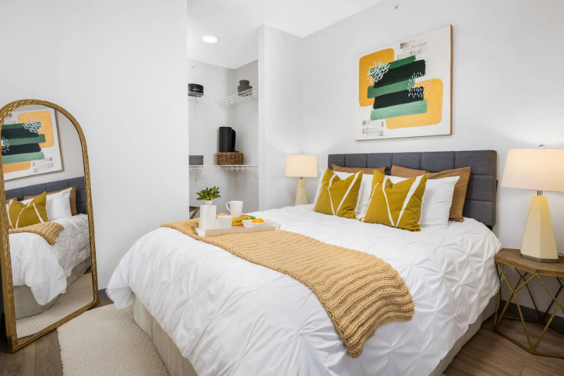 537 S Damen Ave - Photo 7 of 16