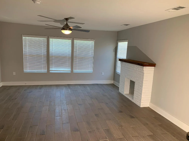 2535 Sharon St - Photo 4 of 12