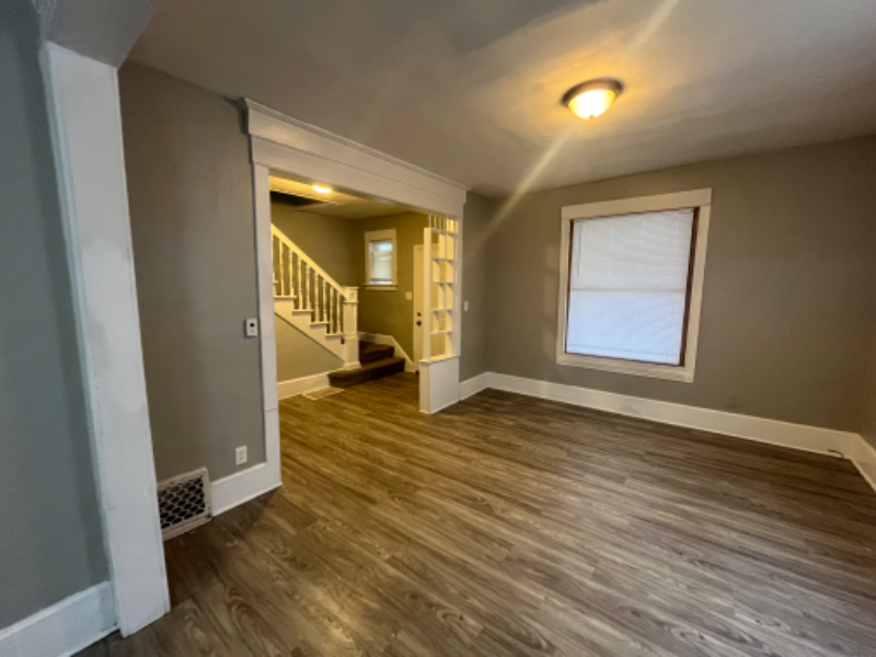 1625 37th St - Photo 5 of 20