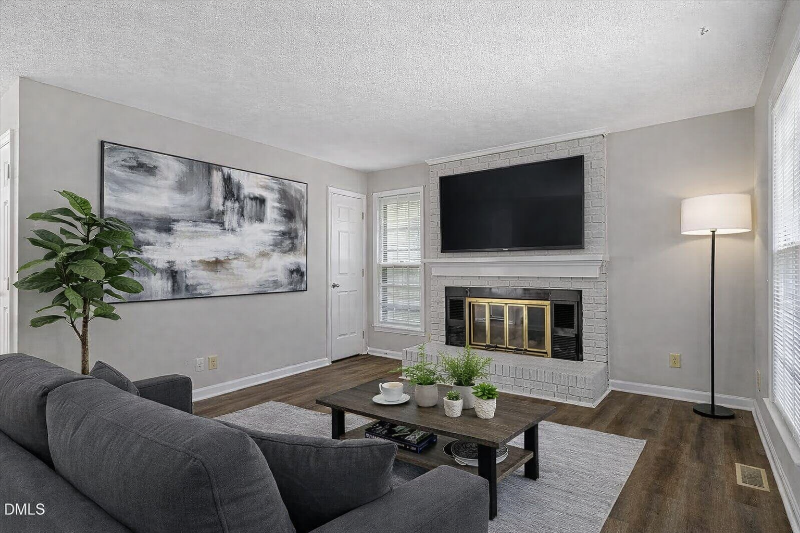 5208 Windwood Ct - Photo 2 of 15