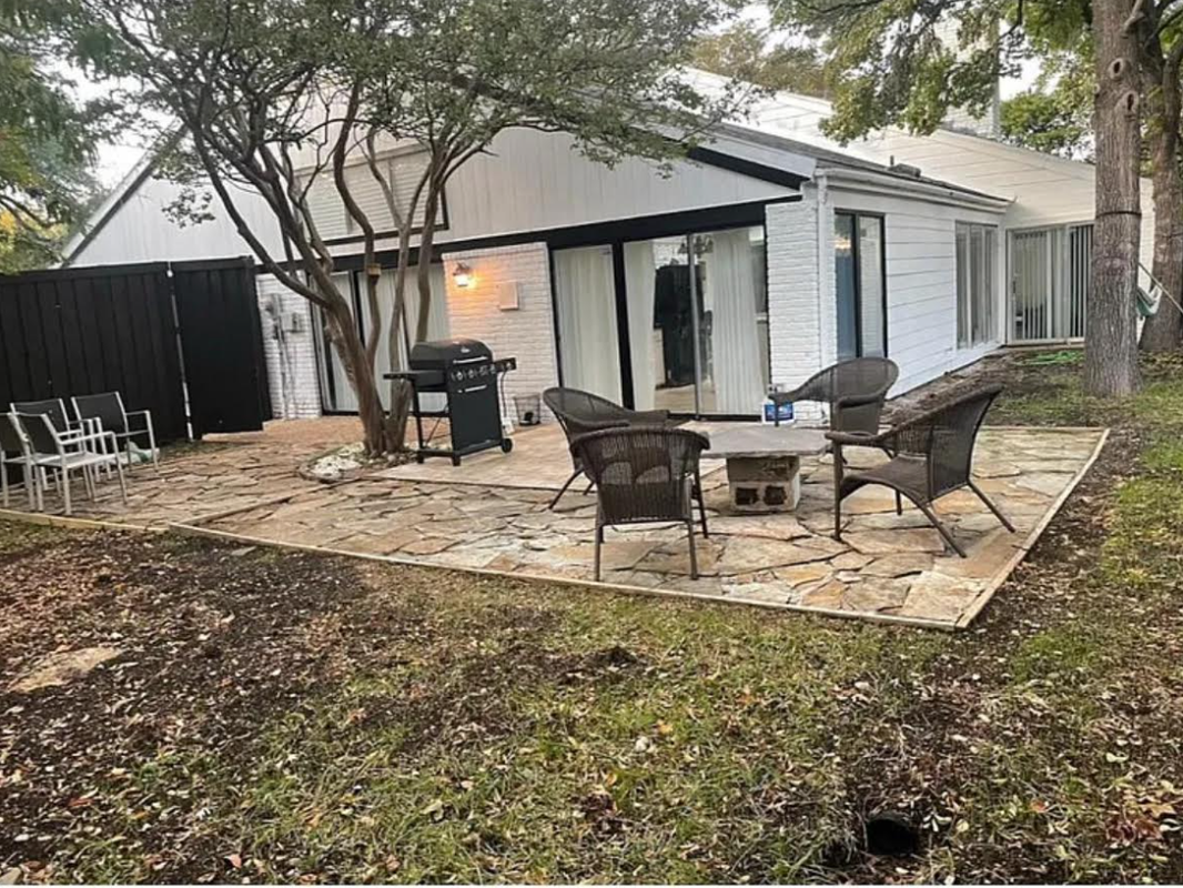 10036 Lawler Rd - Photo 2 of 10