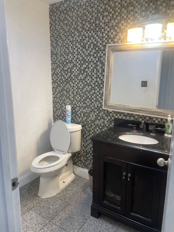 10036 Lawler Rd - Photo 7 of 10