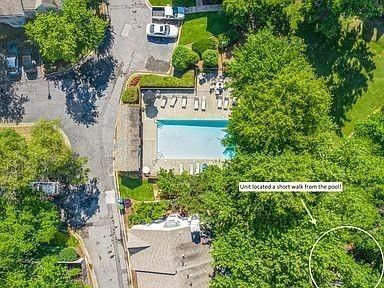 1501 Defoors Lndg Nw - Photo 3 of 28