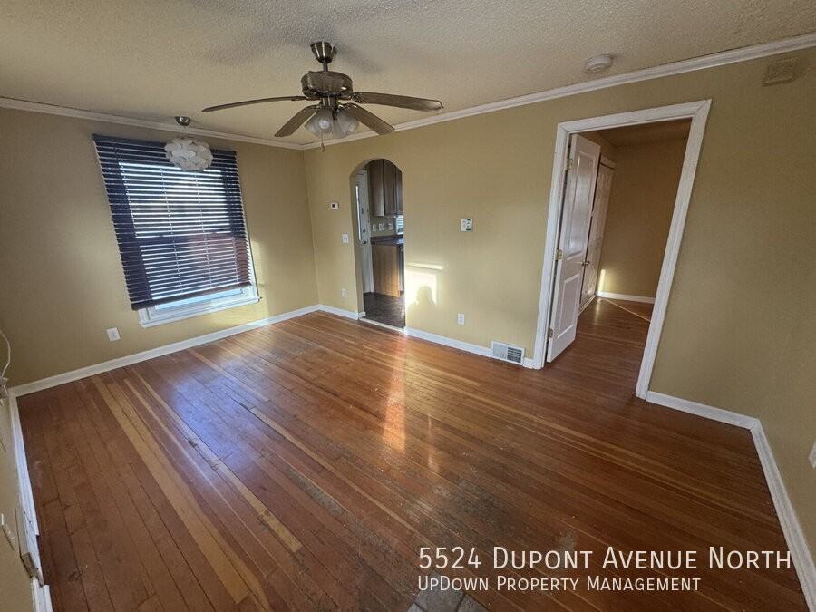 5524 Dupont Ave N - Photo 3 of 15