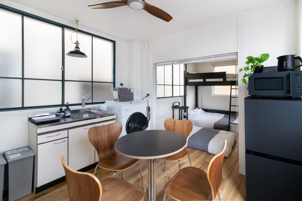 951 20th St - Photo 2 of 12