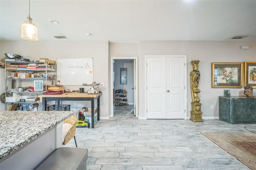 3610 N Tampa St #3610 - Photo 4 of 31