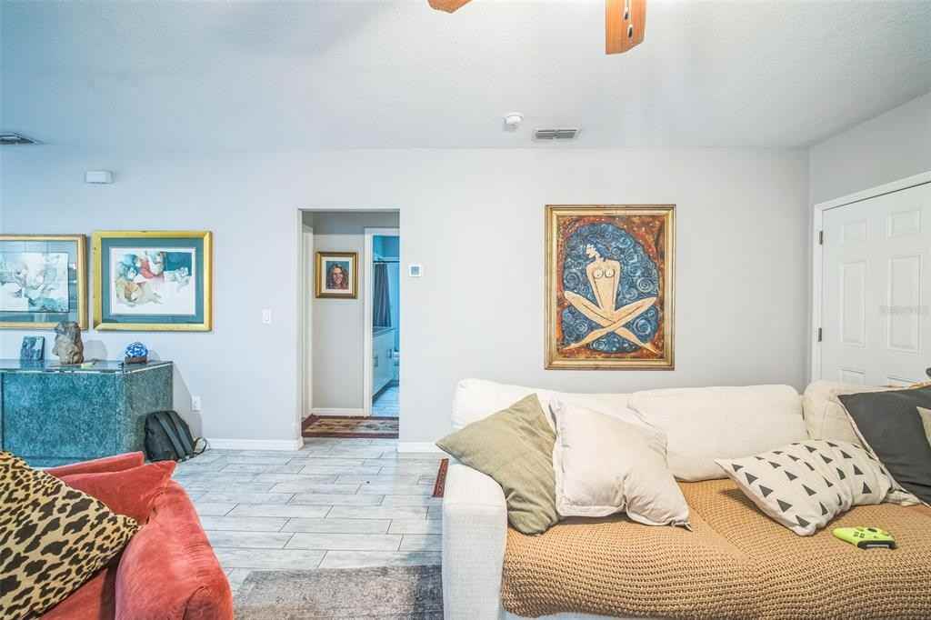 3610 N Tampa St #3610 - Photo 7 of 31