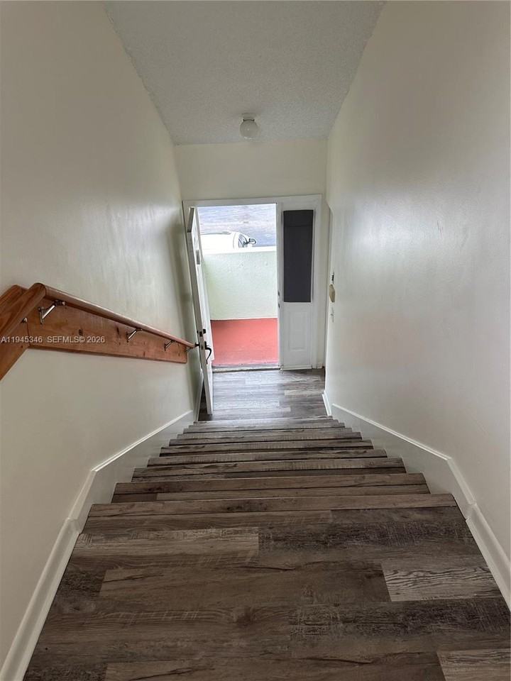 2526 Se 20th Pl #2526207B - Photo 5 of 6