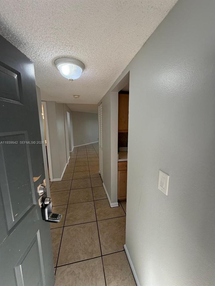 1820 N Congress Ave #1820-101 - Photo 4 of 19