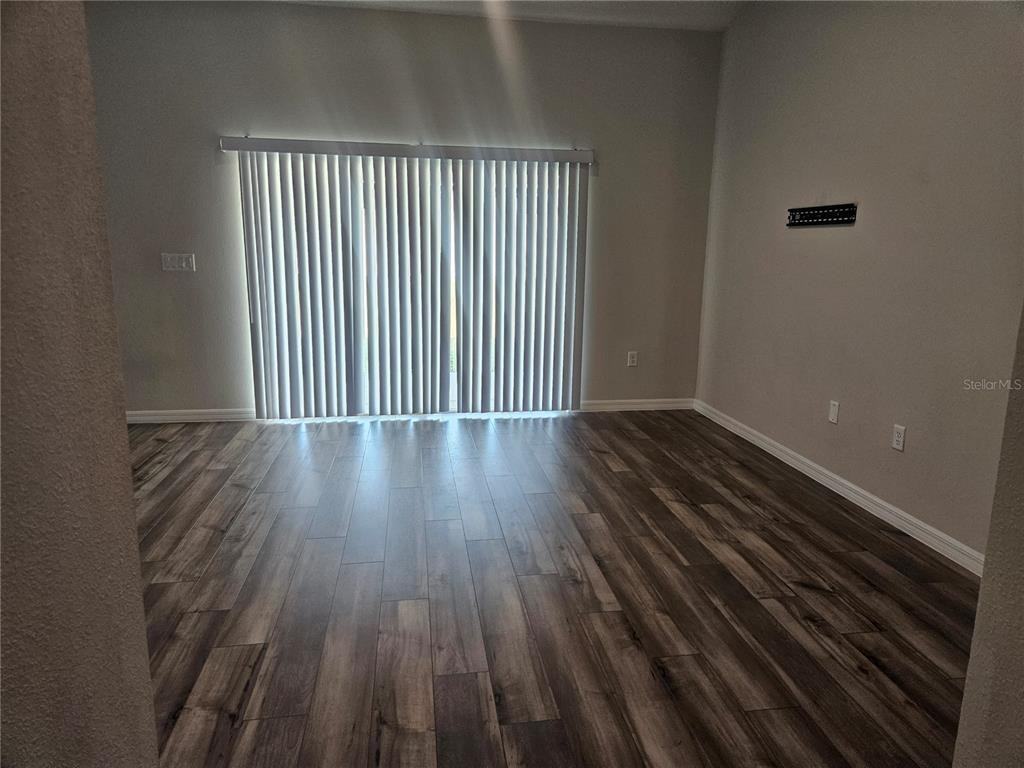 1603 Ellesmere Ave #1603 - Photo 5 of 10