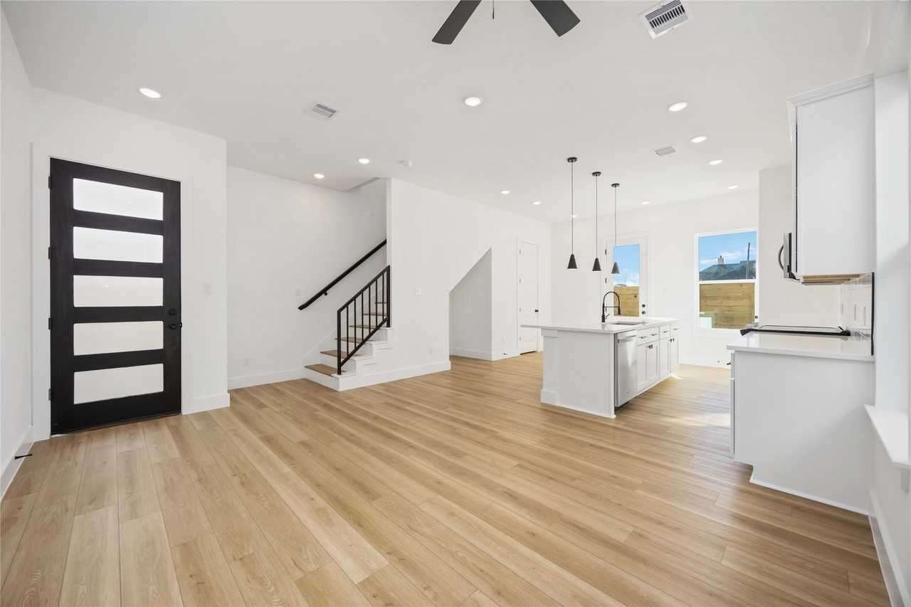 1466 Ferguson Way #1466A