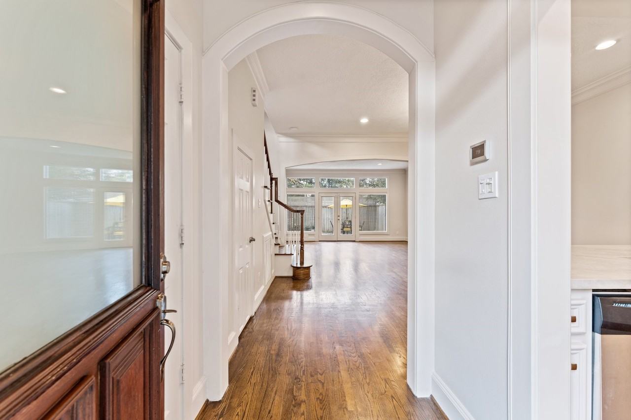 5422 Gibson St #5422A - Photo 3 of 42