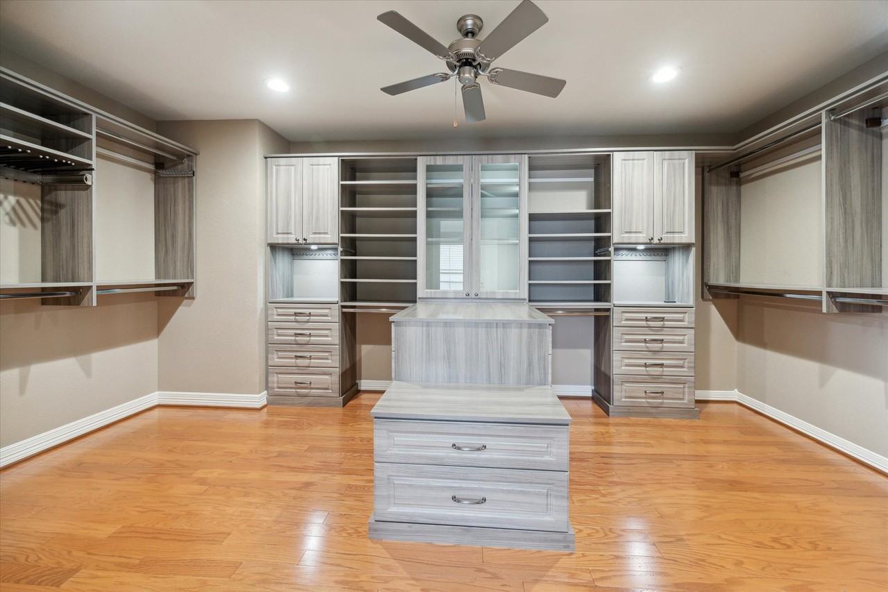 5413 Lillian St #5413 - Photo 6 of 12