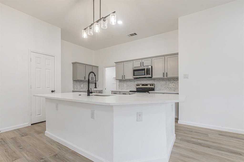 1505 Kittyhawk Dr #1505 - Photo 2 of 39