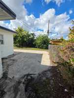 featured image of 681 Sw 29th Ter #681