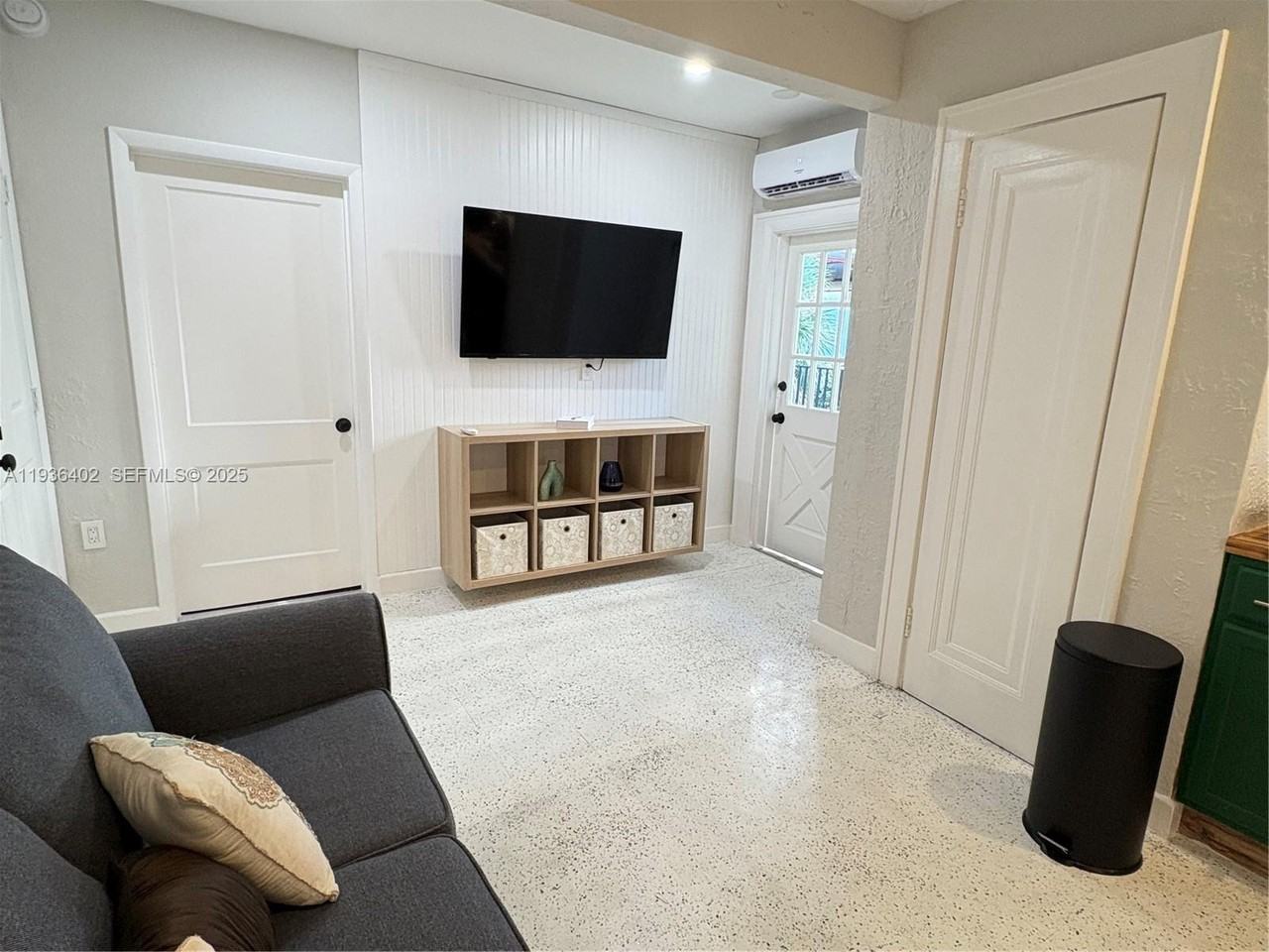 1901 Southwest Sw 9 Street #1901-3 - Photo 4 of 30