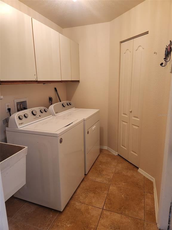 404 Hazel Cir #404 - Photo 2 of 20