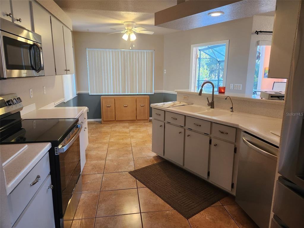 404 Hazel Cir #404 - Photo 3 of 20