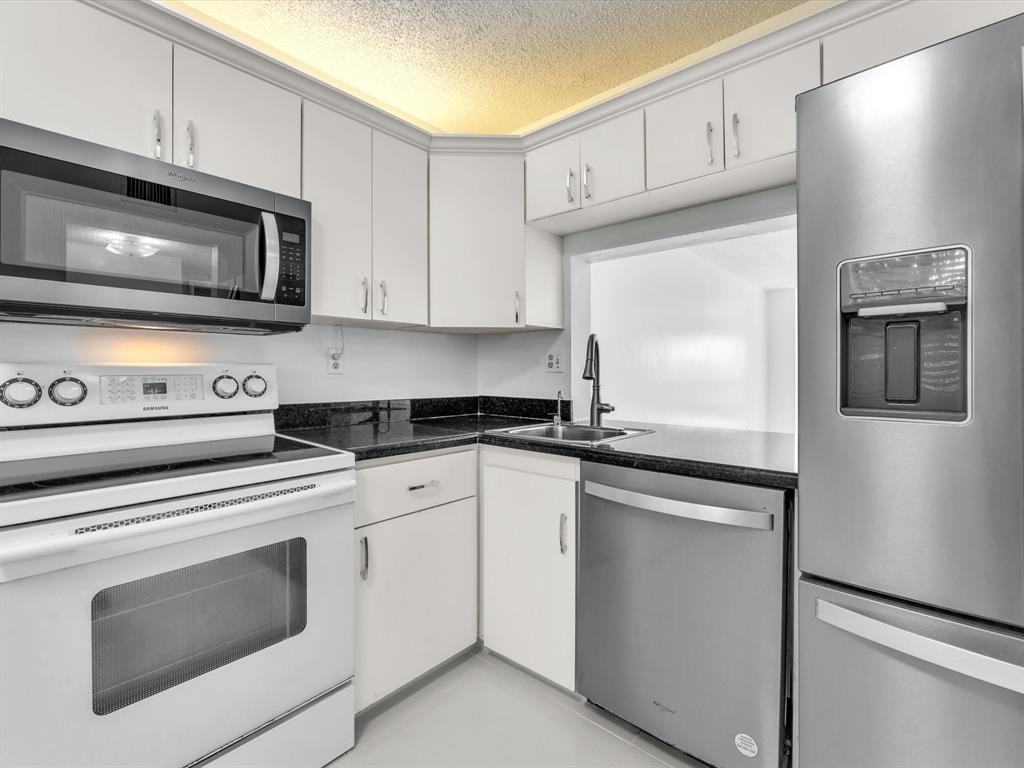 3000 Nw 42nd Ave #3000B408 - Photo 3 of 24