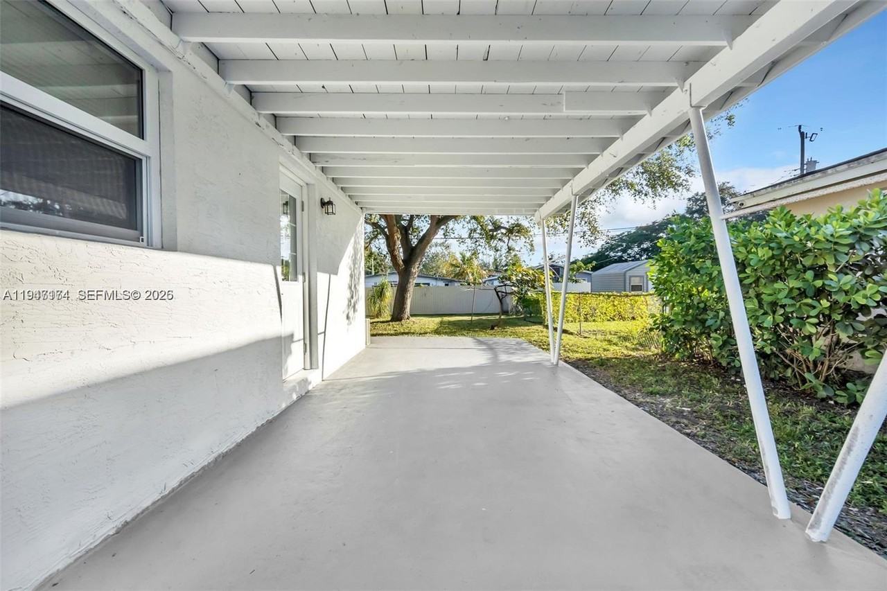 6326 Sw 24th St #6326 - Photo 6 of 14