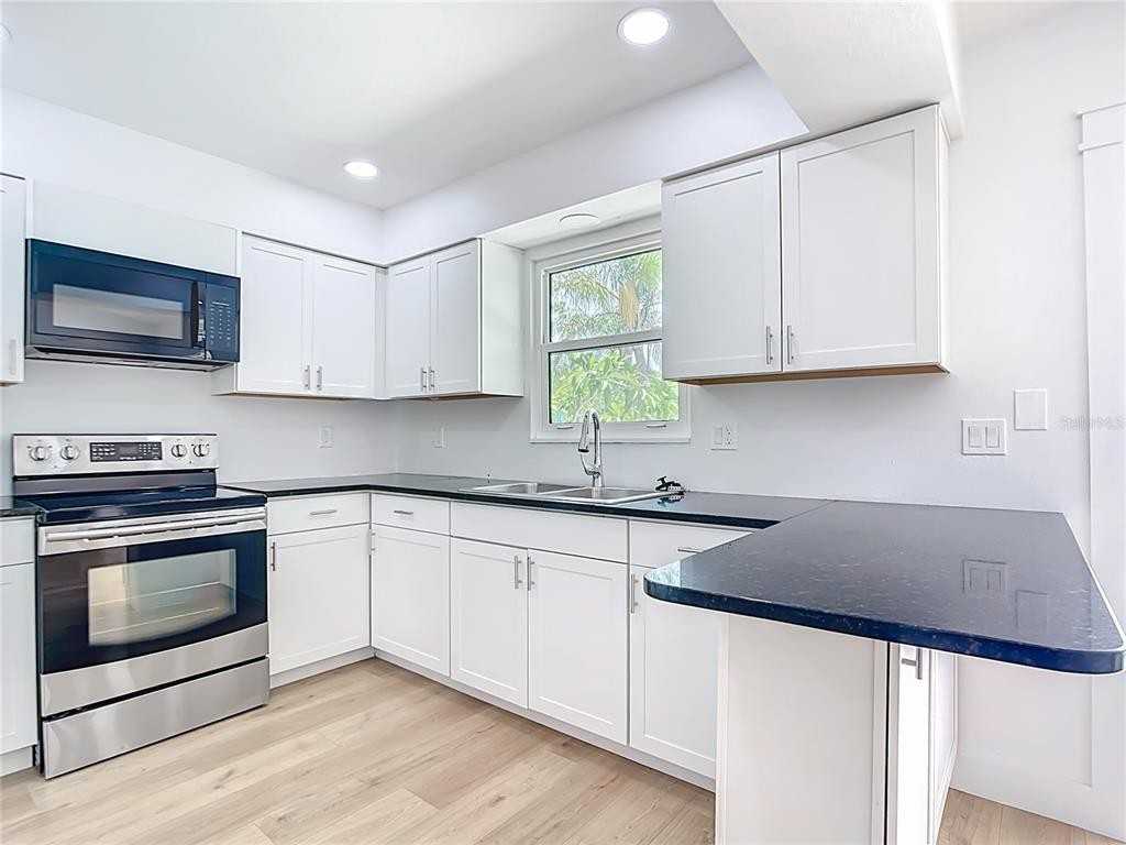 7341 Hart St #7341 - Photo 5 of 37