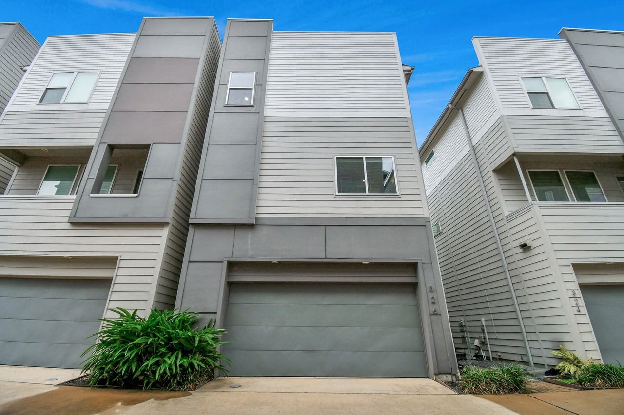 326 Eado Park Cir #326 - Photo 3 of 32