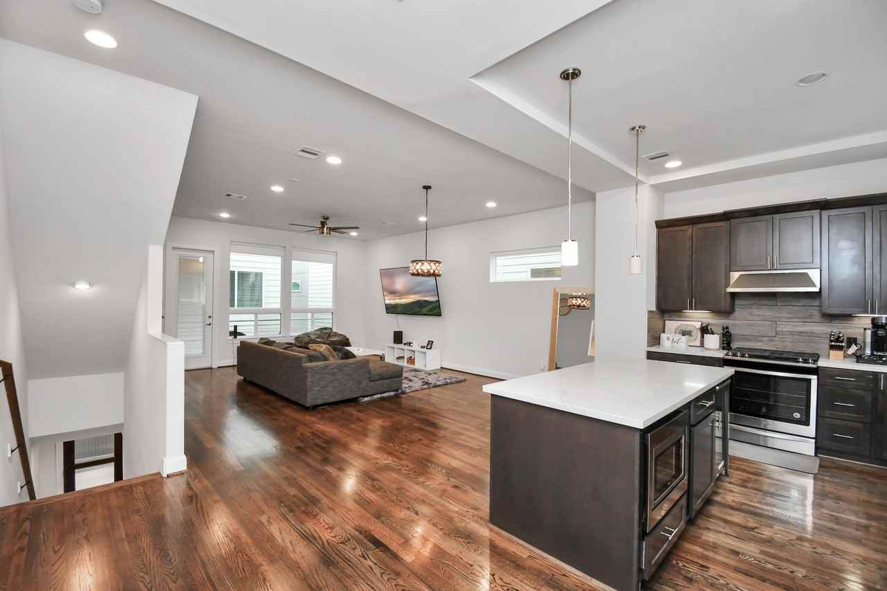 326 Eado Park Cir #326 - Photo 4 of 32