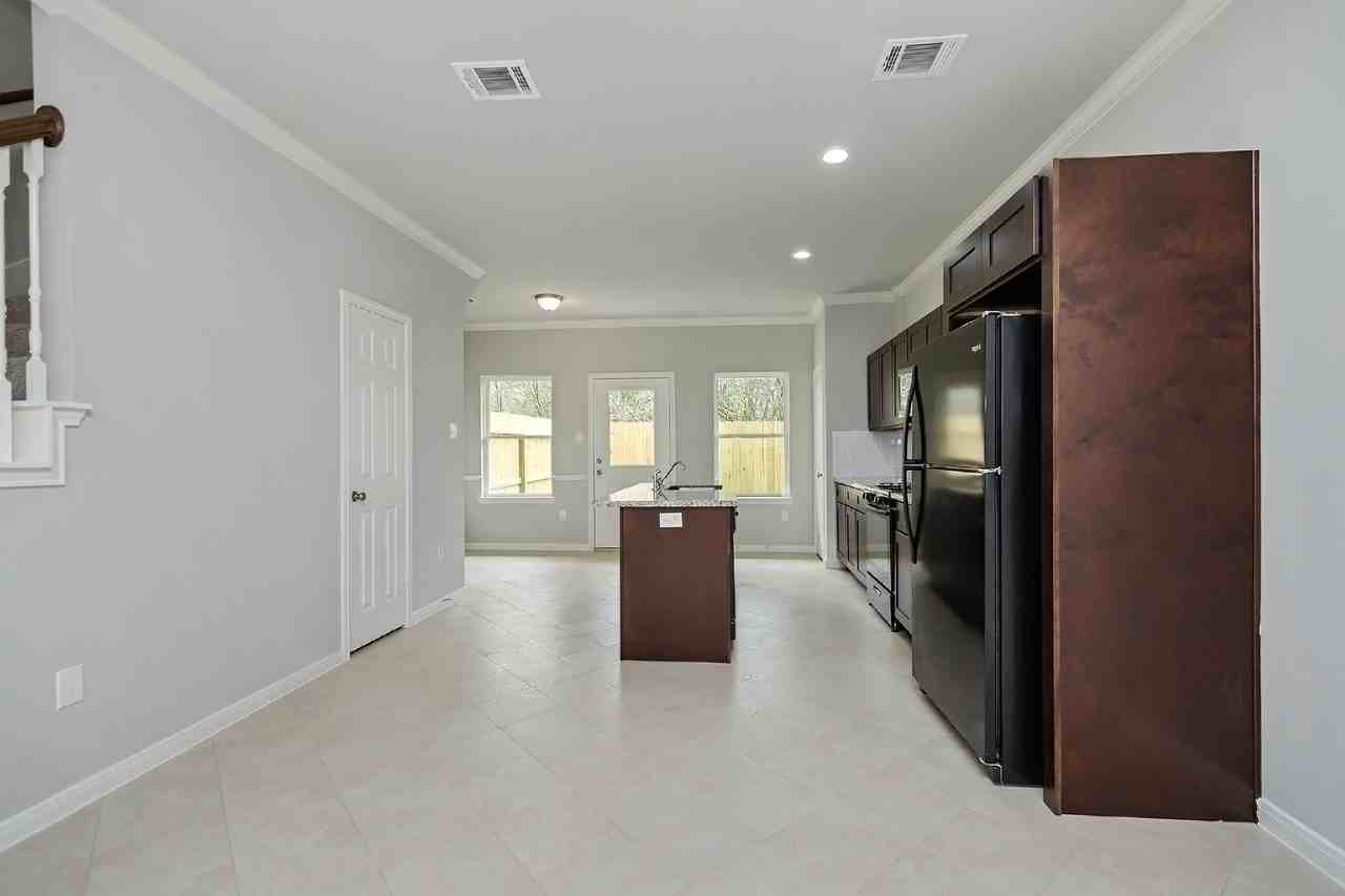 1043 Marcolin St #1043 - Photo 7 of 50