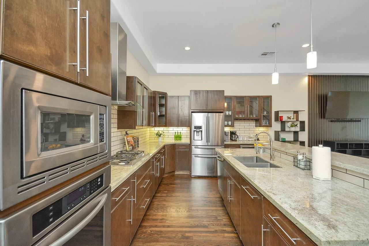 4608 Nett St #4608D - Photo 4 of 47