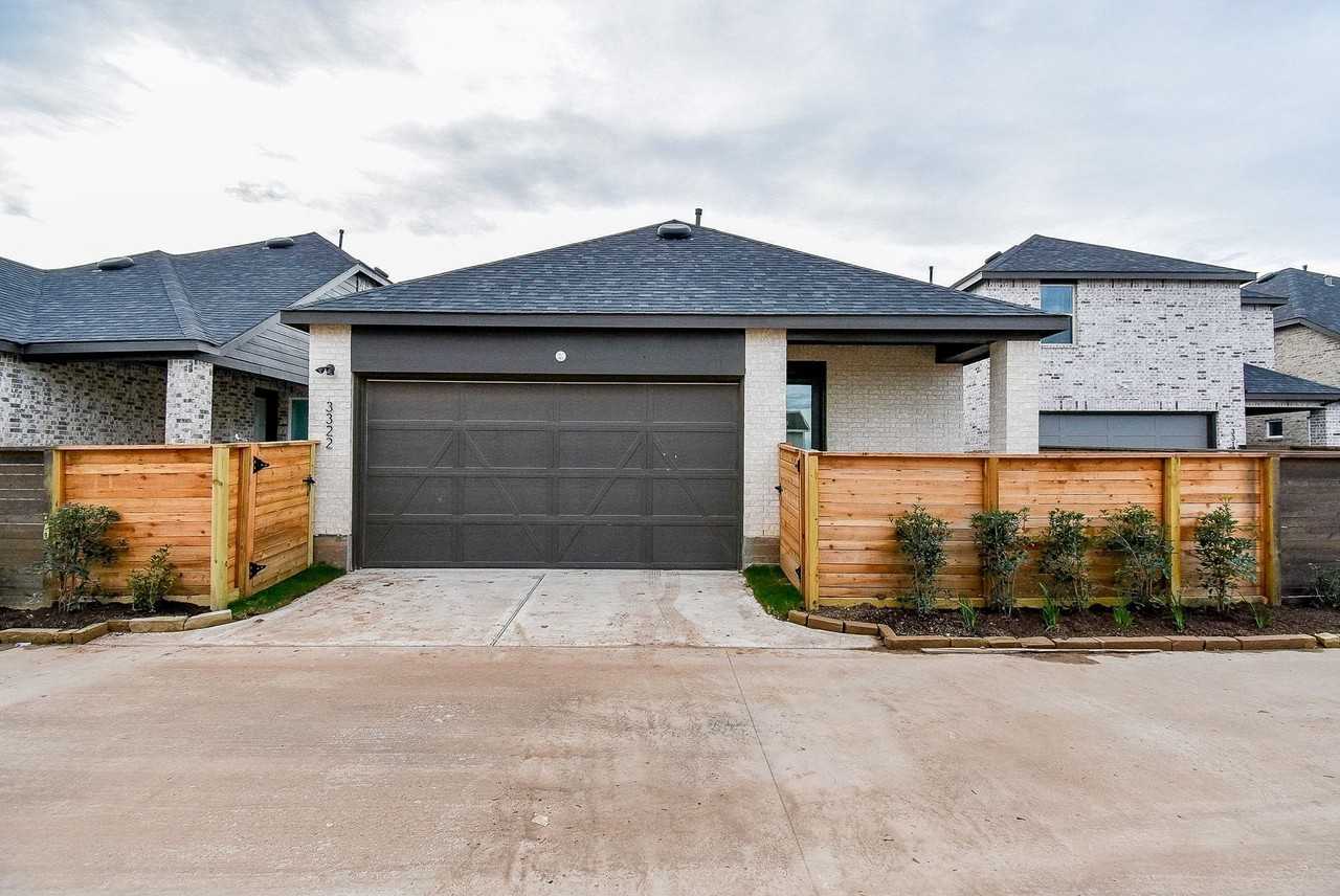 3322 Verdant Ln #3322 - Photo 2 of 34