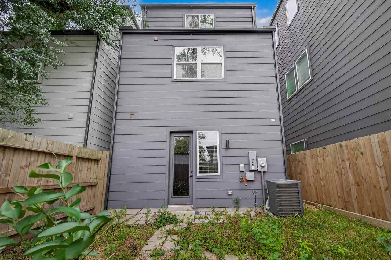 1406 Mansfield St #1406