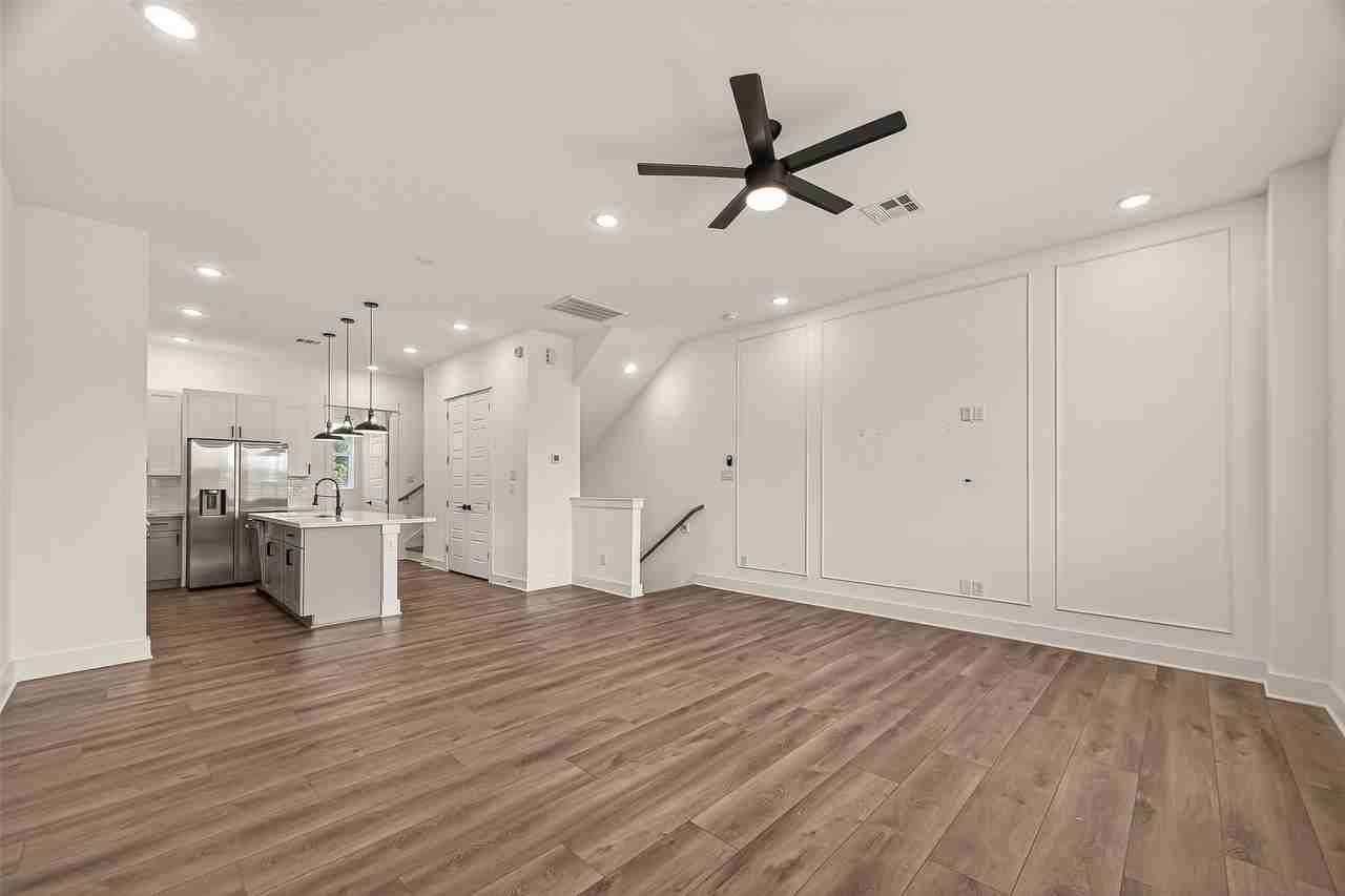 1406 Mansfield St #1406 - Photo 2 of 37