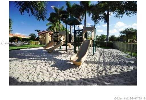 4903 N Harbor Isles Dr #4903-5506 - Photo 3 of 11