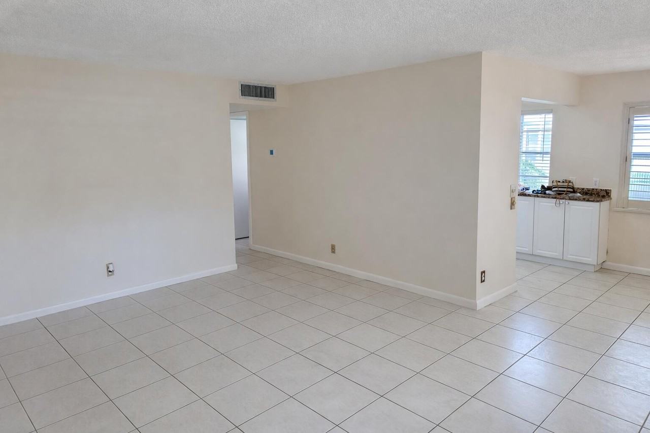 251 Piedmont F #251 - Photo 6 of 37