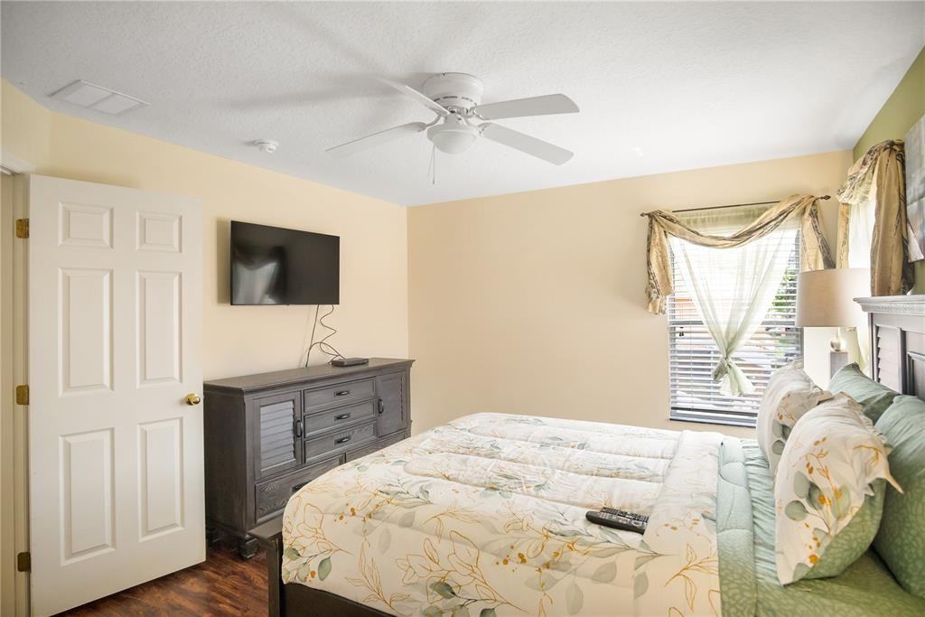 134 Sevilla Ave #134 - Photo 5 of 36