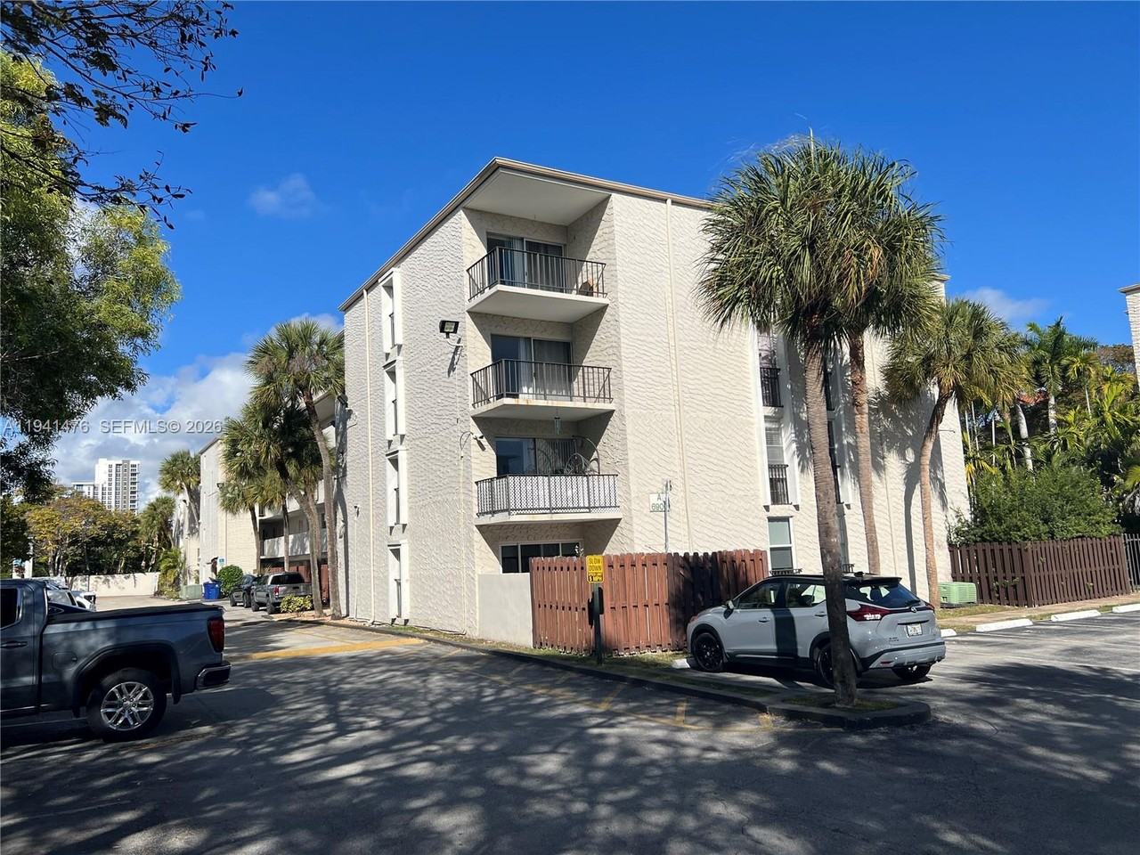 6900 N Kendall Dr #6900A309 - Photo 6 of 50